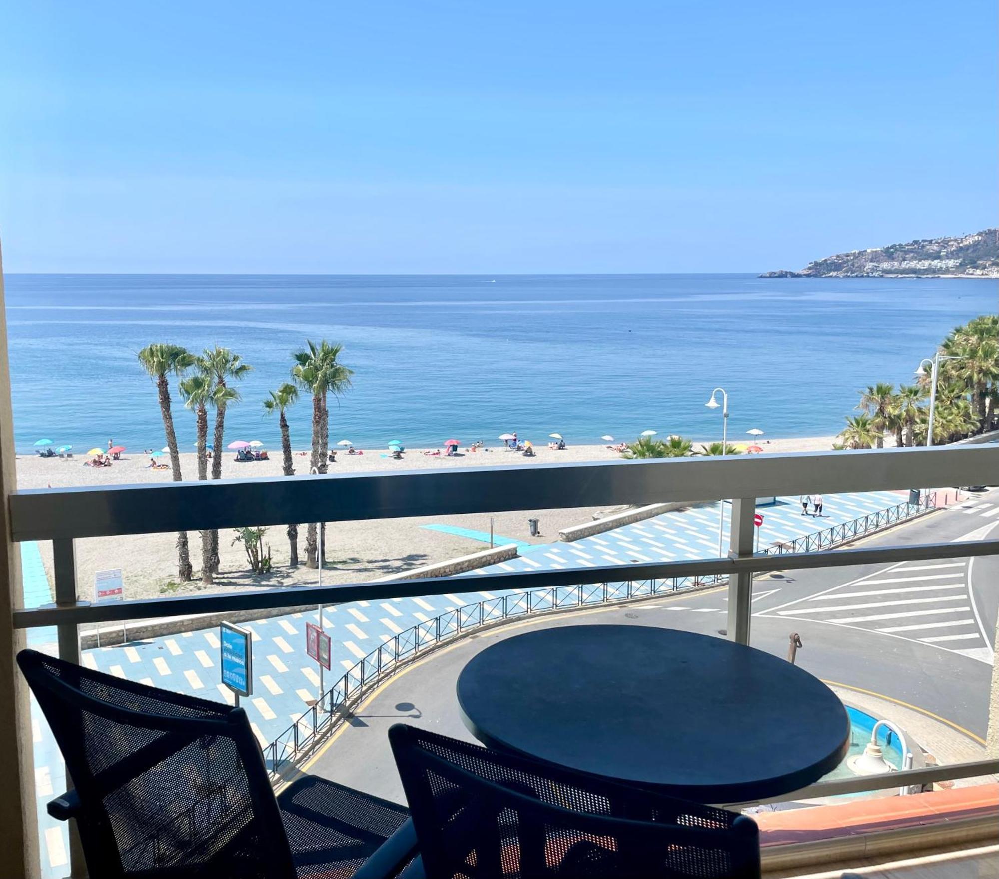Apartahotel Chinasol Con Parking Y Desayuno